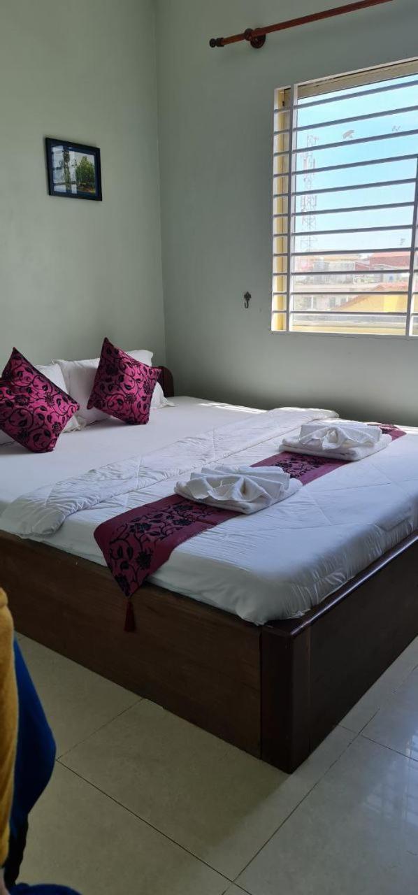 Khemra I Guesthouse กำปอต ภายนอก รูปภาพ