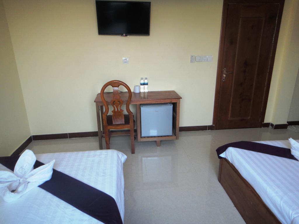 Khemra I Guesthouse กำปอต ห้อง รูปภาพ