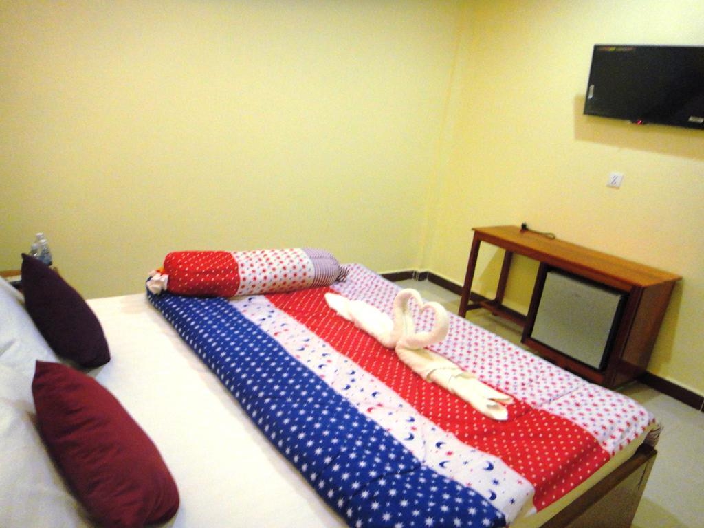 Khemra I Guesthouse กำปอต ห้อง รูปภาพ
